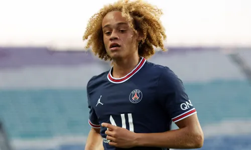 Xavi Simons, Paris Saint-Germain