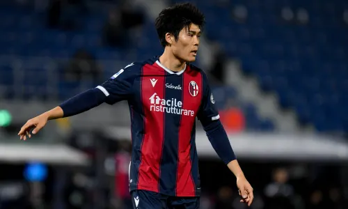 Arsenal want to sign Takehiro Tomiyasu of Bologna