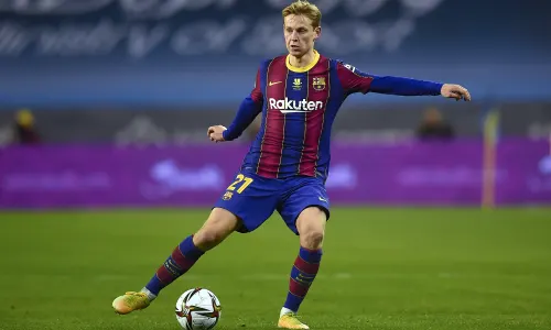 De Jong is better at Barcelona than he was at Ajax, insists Koeman