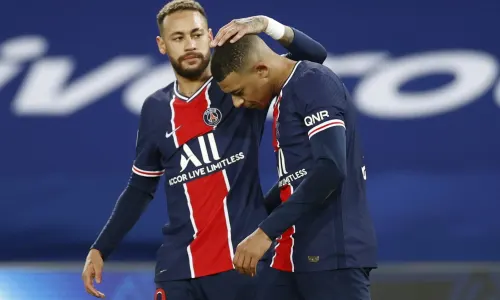 ‘You can throw a bomb at them and they control it’ – Verratti on Mbappe and Neymar