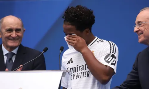 Endrick at his Real Madrid presentation