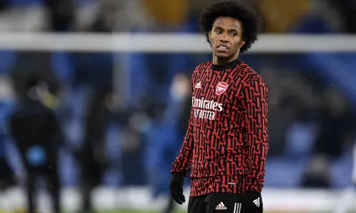 ‘Wenger never would have bought him’ – Arsenal legend slams signing of Willian
