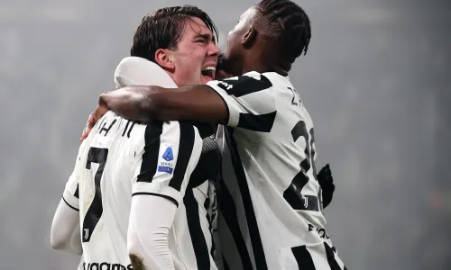 Dusan Vlahovic and Denis Zakaria, Juventus, 2021-22