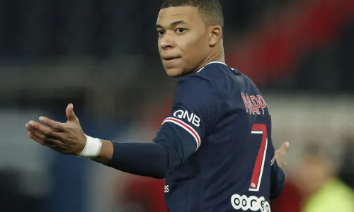 The image that suggests Mbappe could be set to commit his future to PSG