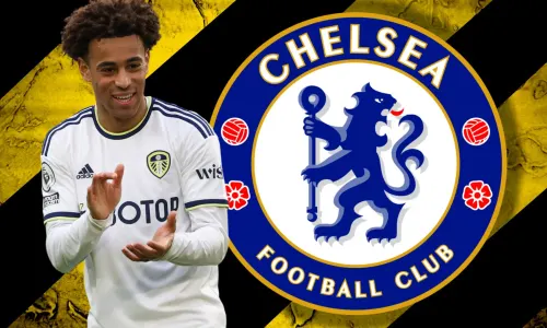 Tyler Adams and the Chelsea badge on a background of yellow and black diagonal stripes