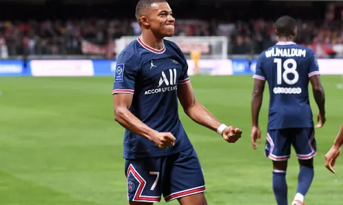 Real Madrid have bid €160m for PSG's Kylian Mbappe