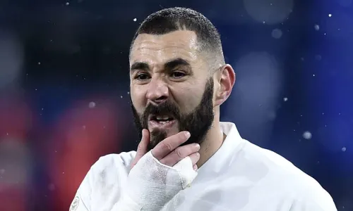 Lyon have made contact with Real Madrid striker Benzema