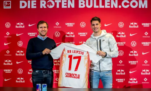 Szoboszlai extends Leipzig contract despite not making debut