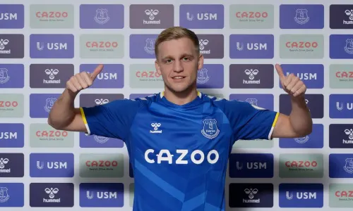 Donny van de Beek, Everton