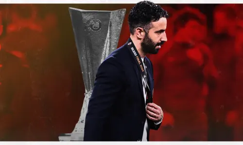 Ruben Amorim Man Utd Europa League trophy