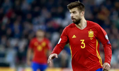 Gerard Pique playing for Spain at the 2018 World Cup
