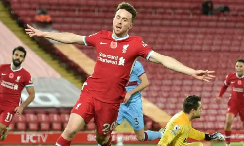 How does Diogo Jota compare to Liverpool’s starting trio?
