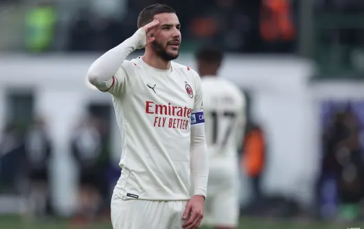 Theo Hernandez, Milan, 2021-22