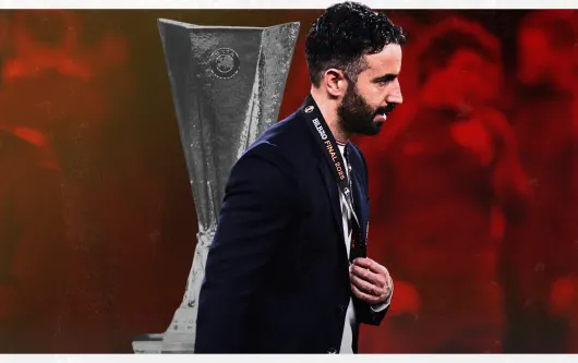 Ruben Amorim Man Utd Europa League trophy