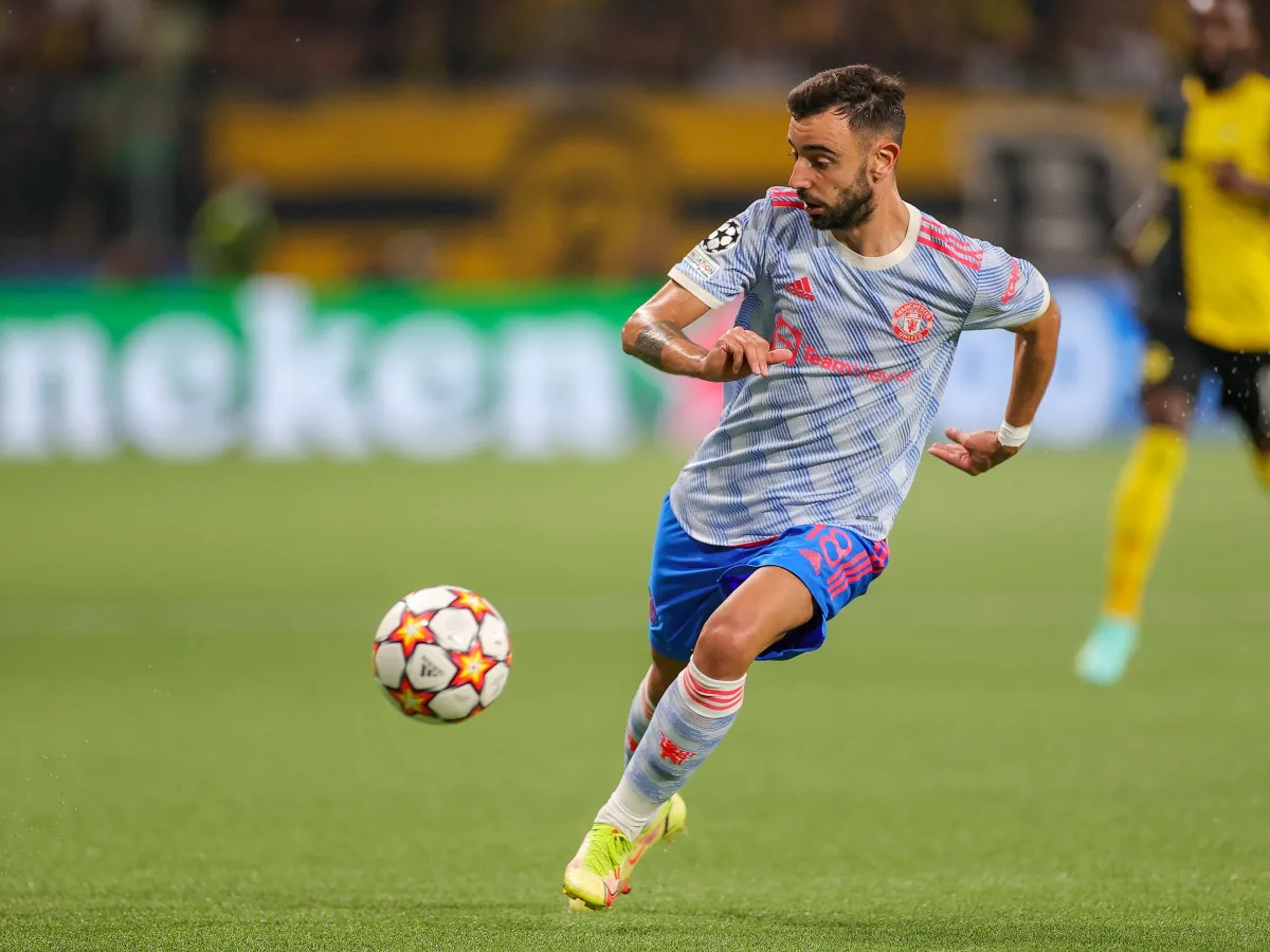 2023 Futera Unique Phil Foden Bruno Fernandes Versus Rainbow