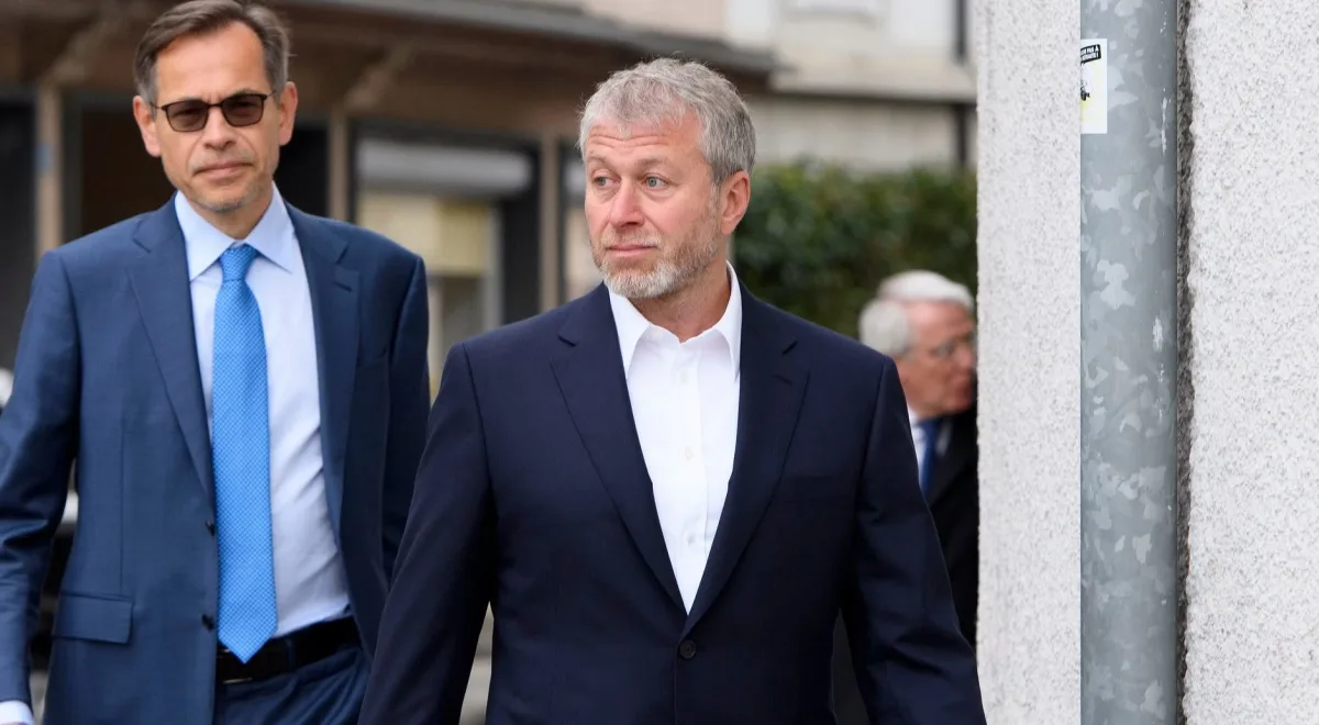 Chelsea owner Abramovich defends “pragmatic” approach to sacking managers