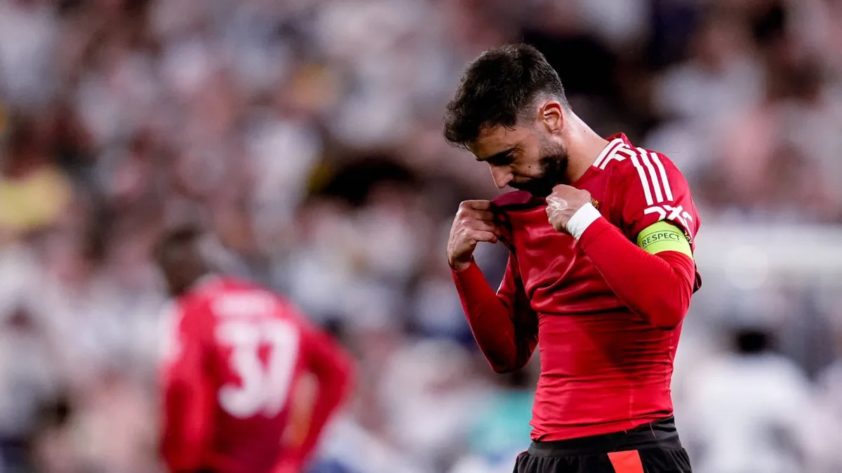 Bruno Fernandes reacts after Man Utd lose the 2024/25 Europa League final to Tottenham