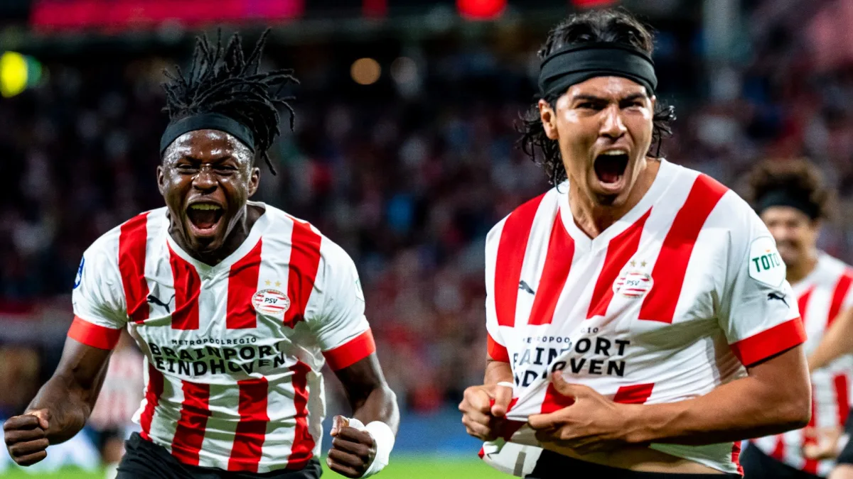 Erick Gutierrez (right) snatched a late equaliser for PSV against Monaco
