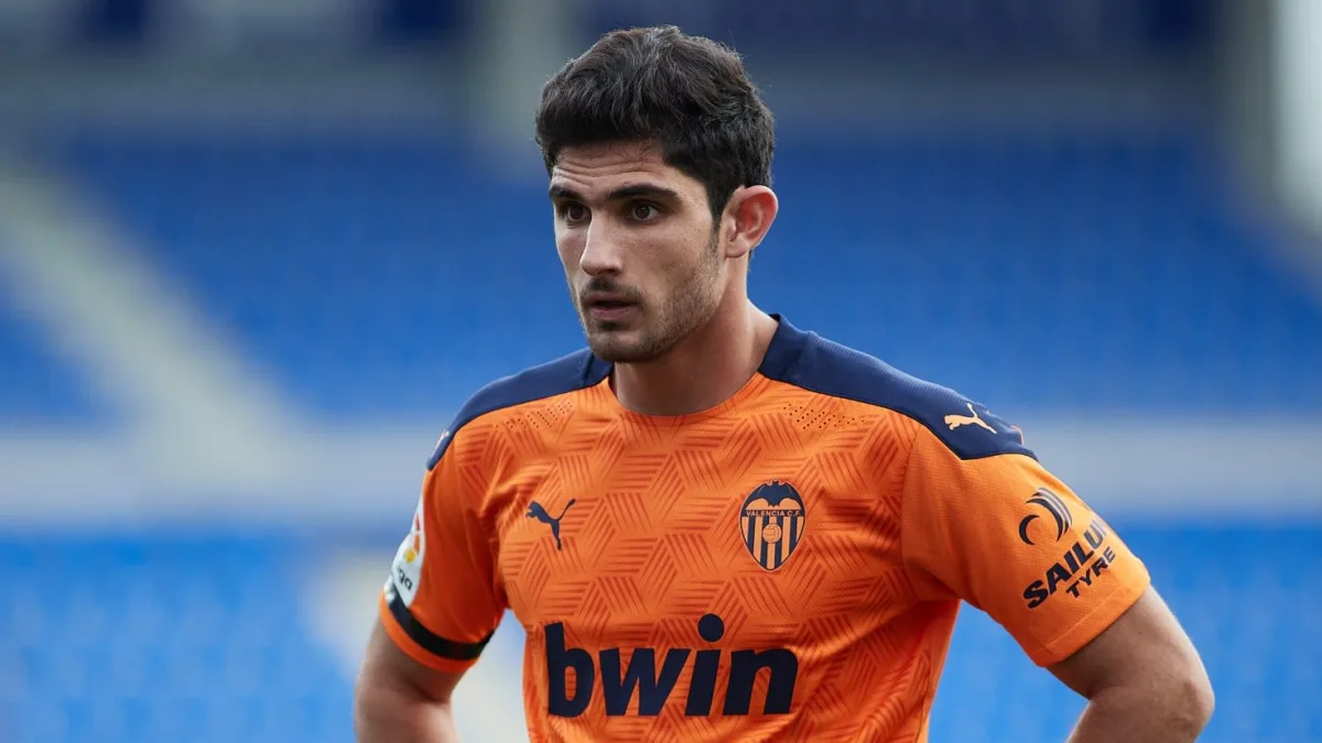 Goncalo Guedes for Valencia