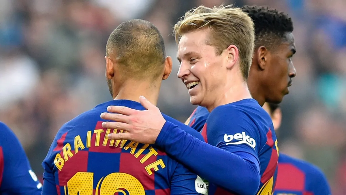 Martin Braithwaite and Frenkie de Jong in action for Barcelona.