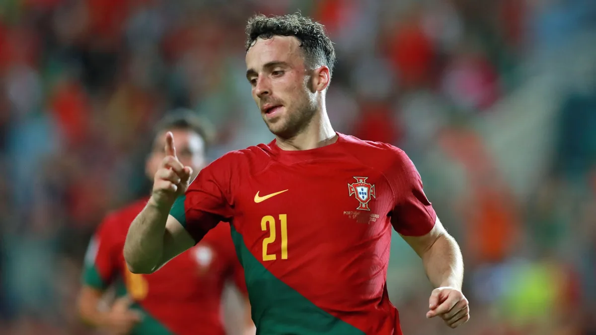 Diogo Jota playing for Portugal.