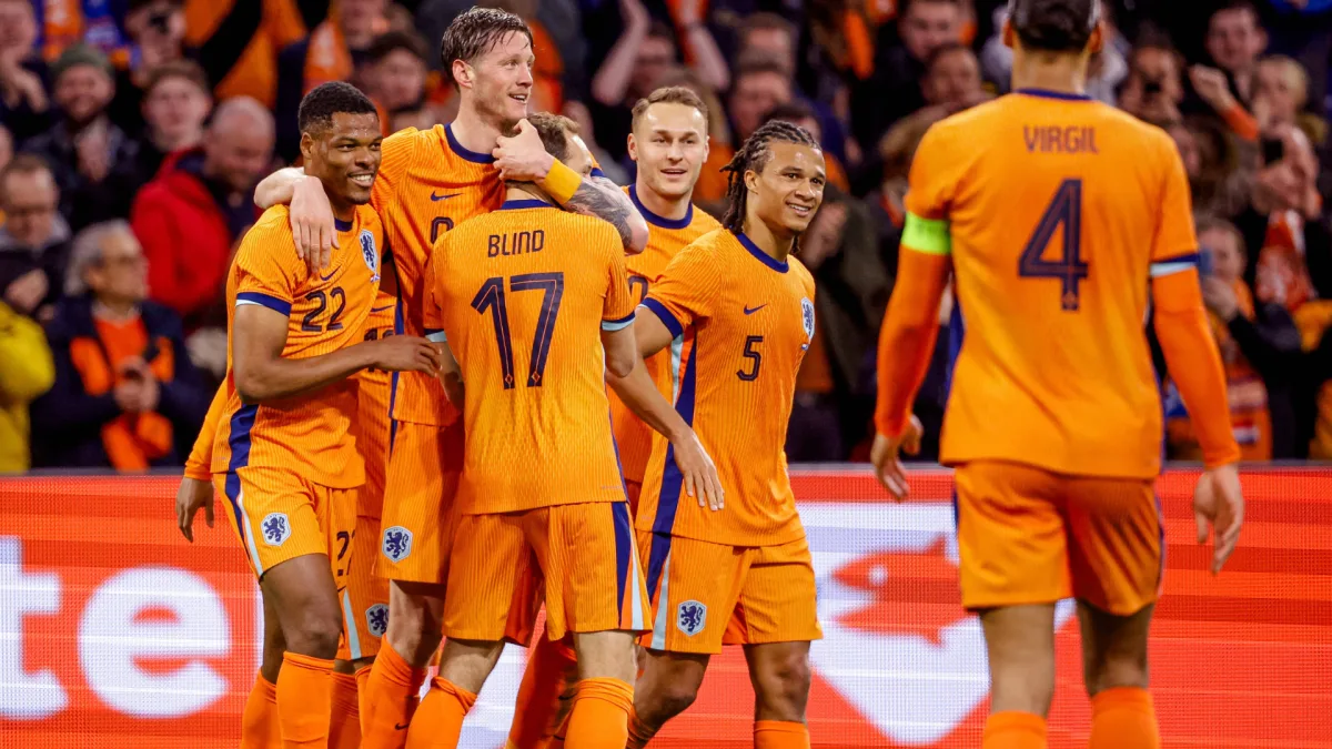 Koopmeiners, Weghorst, Blind, Dumfries, Aké, Oranje