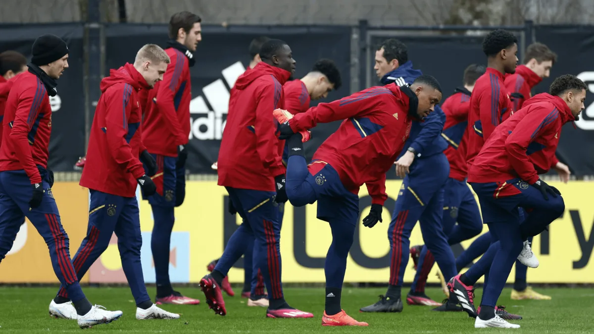 Ajax, Training, Team