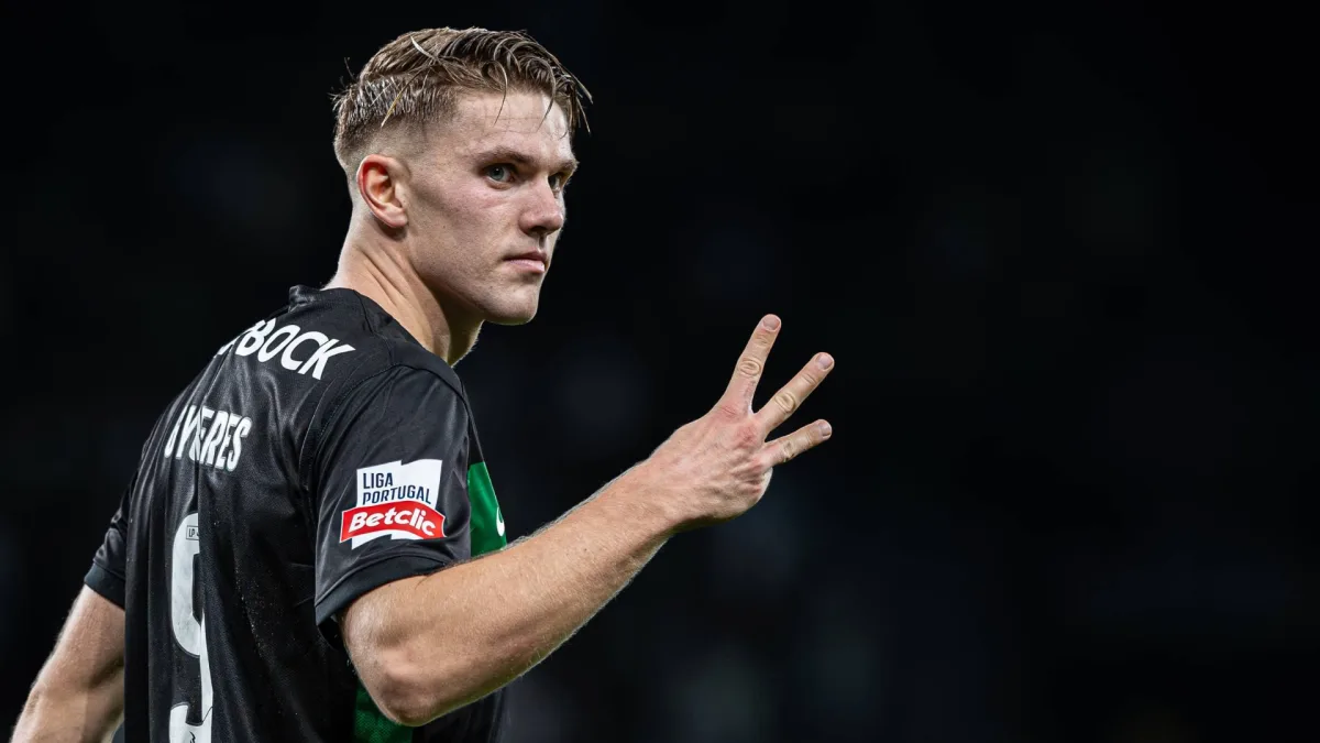 Sporting CP's Viktor Gyokeres celebrates completing his Champions League hat-trick against Manchester City