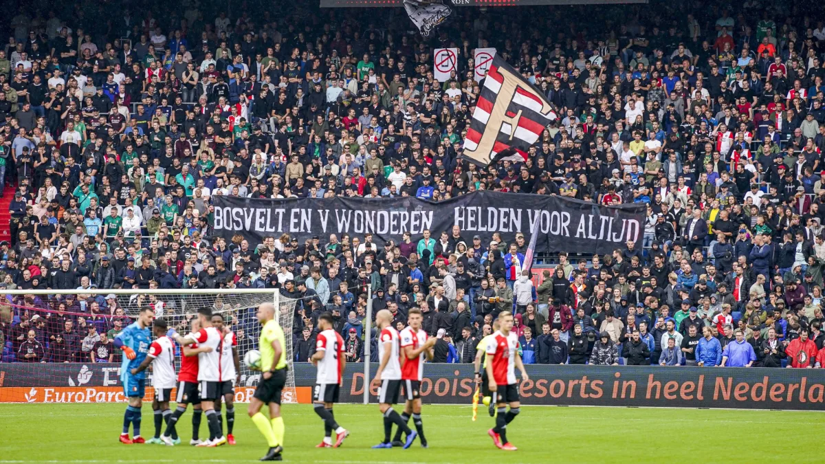 Kees van Wonderen spandoek, De Kuip, Feyenoord-Go Ahead Eagles