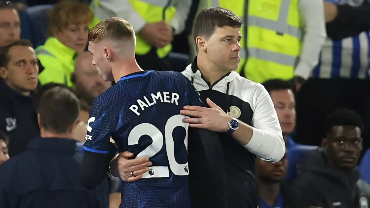 Cole Palmer hugged by Mauricio Pochettino as he is replaced during Brighton vs Chelsea, 2023/24