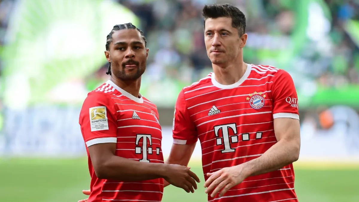 Serge Gnabry, Robert Lewandowski, Bayern Munich, 2021/22