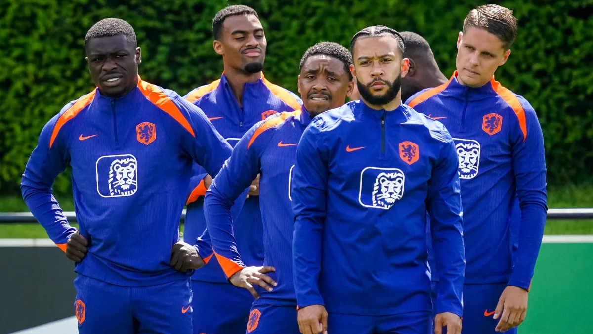 Brian Brobbey, Ryan Gravenberch, Steven Bergwijn, Memphis Depay, Joey Veerman, Oranje