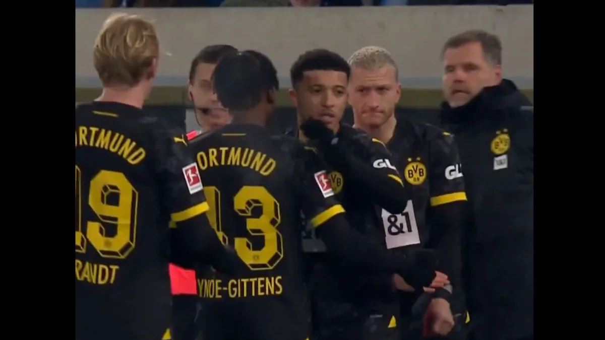 Jadon Sancho comes on as a substitute for Dortmund