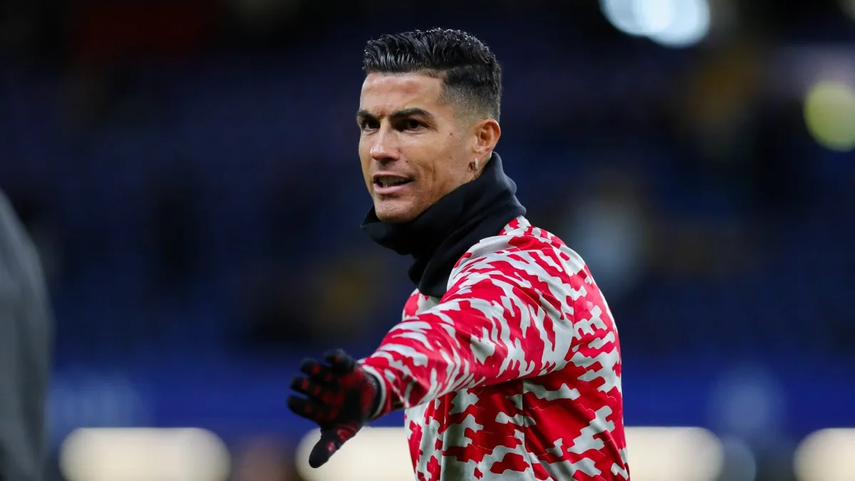 Cristiano Ronaldo warming up for a Premier League match v Chelsea