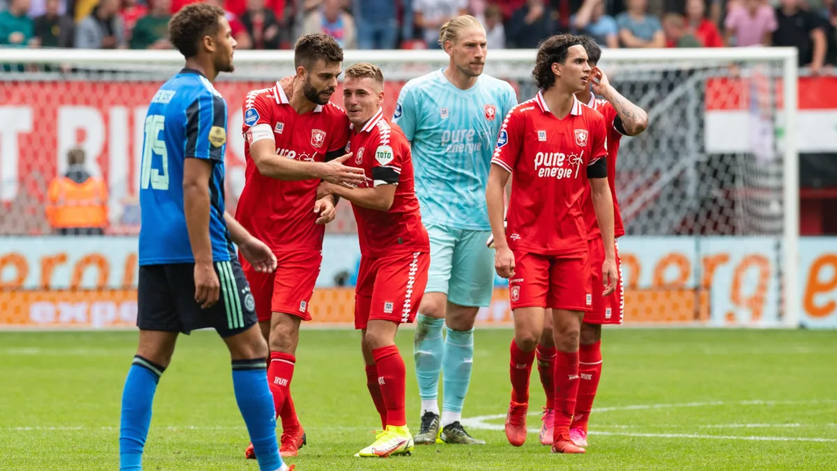 Lars Unnerstall, Ramiz Zerrouki, Michal Sadilek, Robin Propper, FC Twente, 2021/22