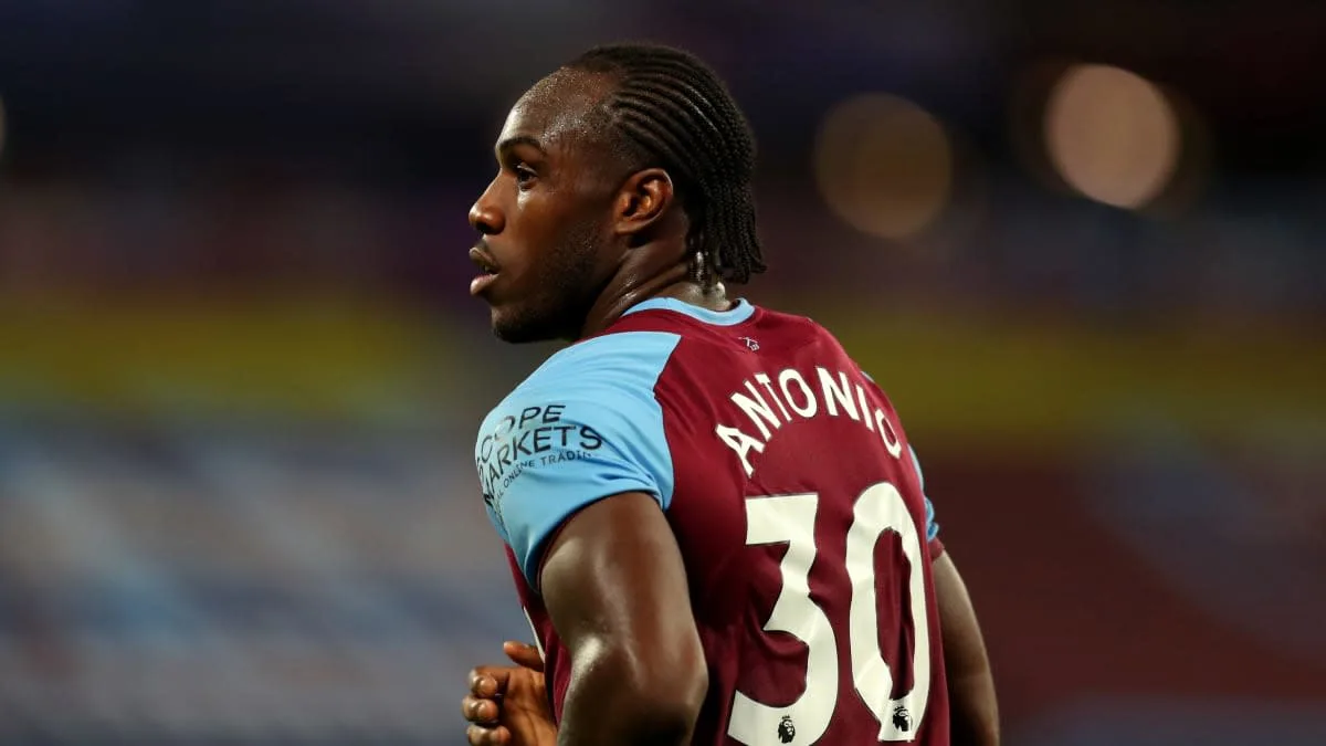 West Ham striker Antonio signs new deal till 2023