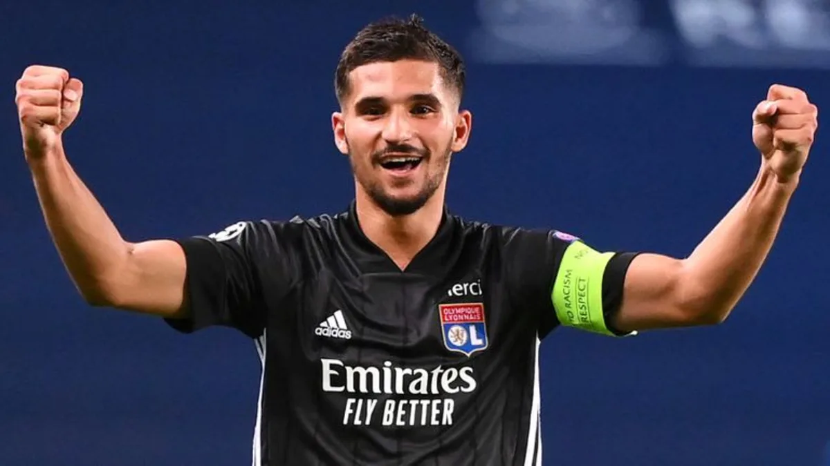 Aouar set to leave Lyon for Juventus in De Sciglio switch