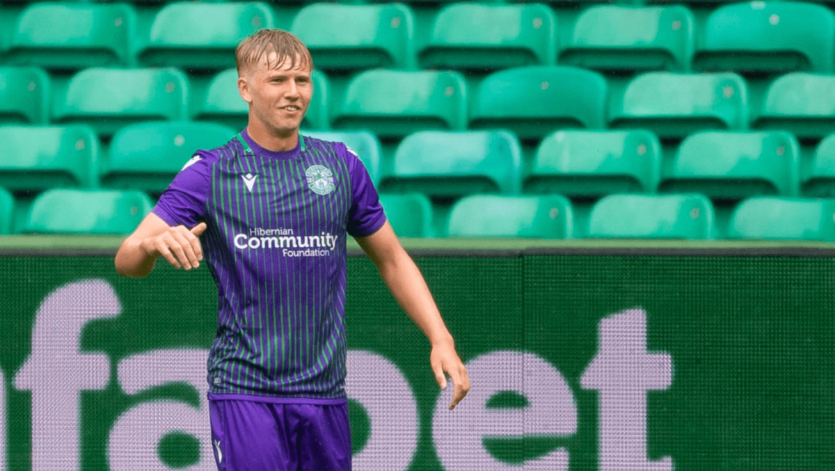 Manchester City transfer target signs new deal till 2025 with Hibs