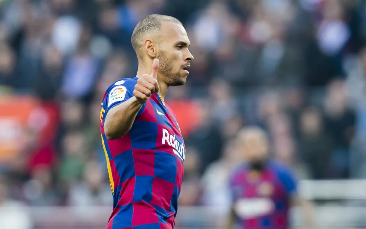 Barcelona must shift Braithwaite to sign Depay