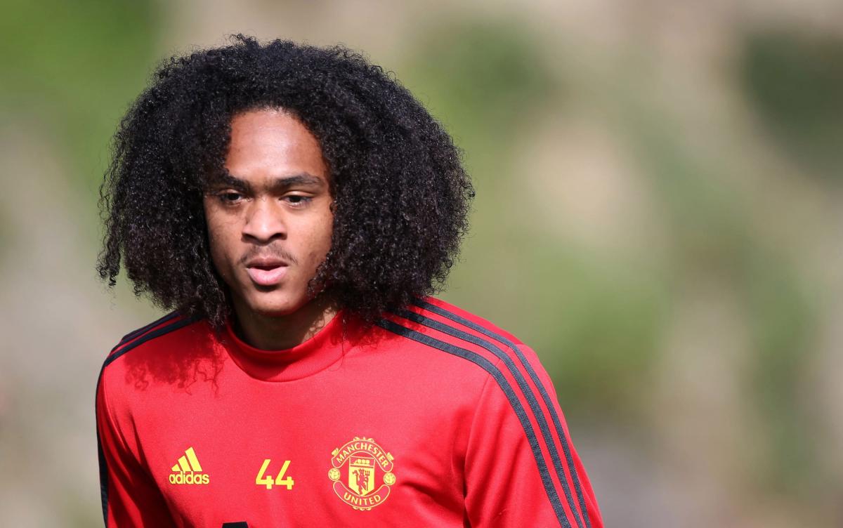 Man Utd youngster will consult mum and dad before leaving club
