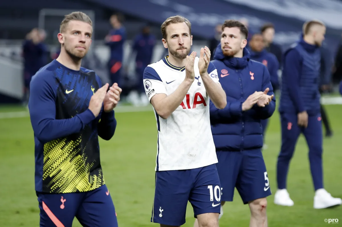 Tottenham tipped to ‘fall apart’ if Kane leaves for Man Utd or Chelsea