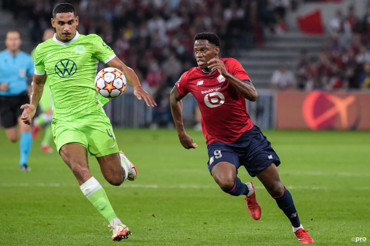 Jonathan David playing for Lille against Wolfsburg in the Champions League