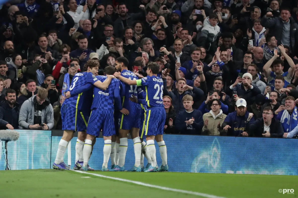 Chelsea celebrate Christian Pulisic goal v Lille