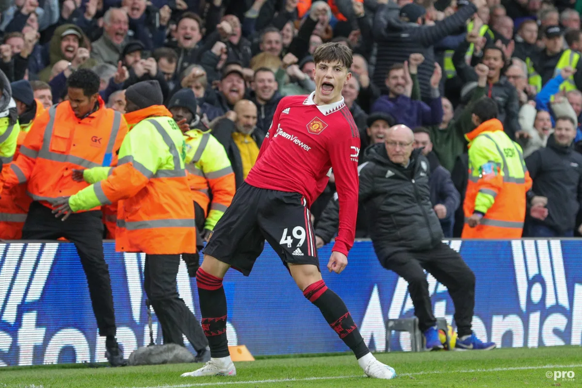 Alejandro Garnacho scoring for Manchester United