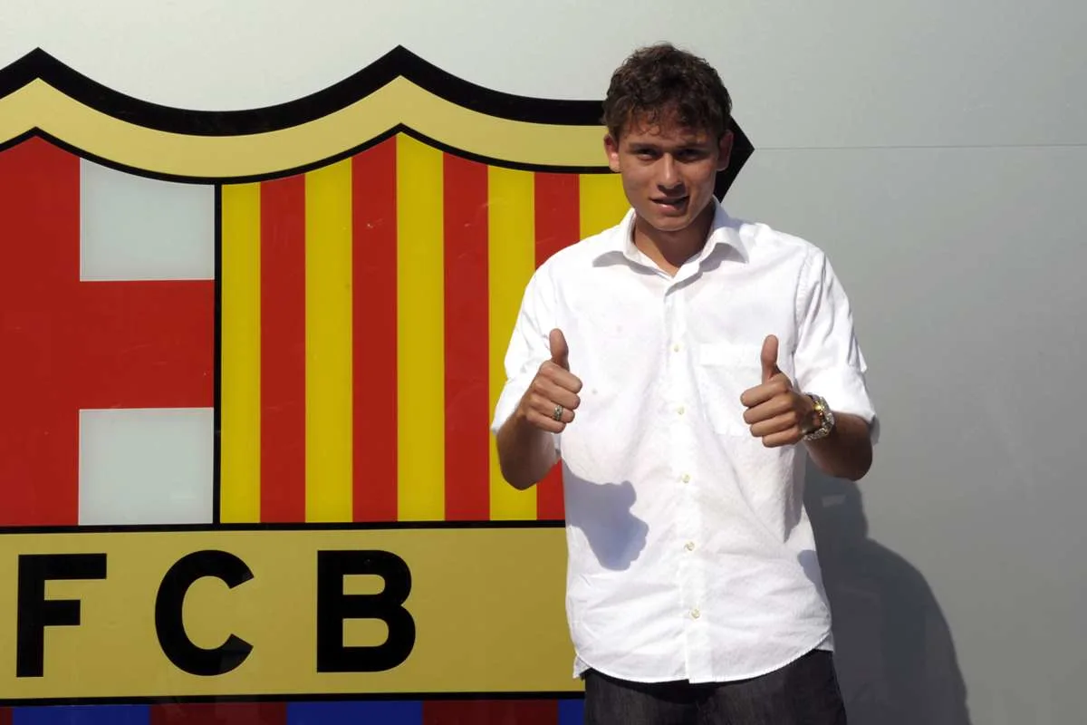 Keirrison signs for Barcelona