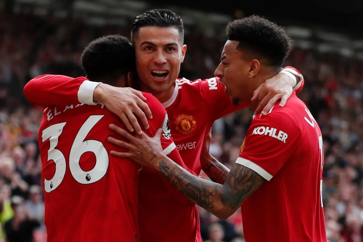 Ronaldo wins Man Utd Player of the Year award but loses out to De Gea in  team-mates' vote