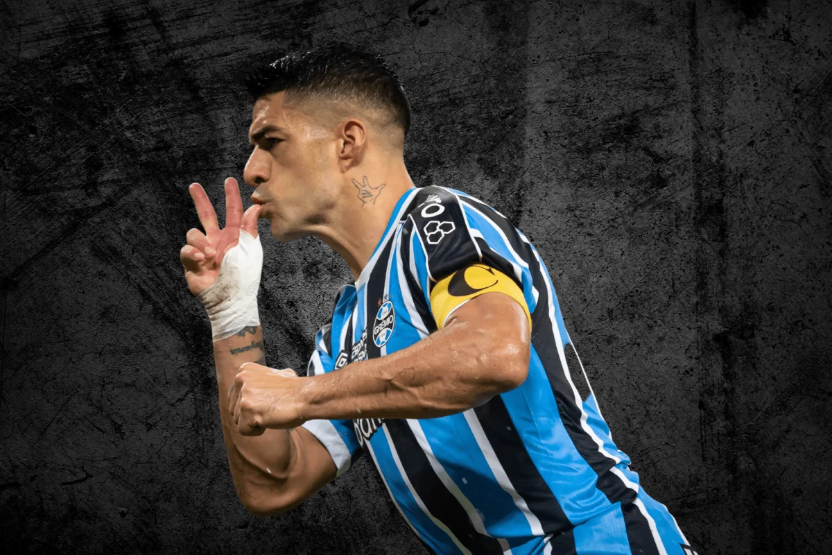 Luis Suarez signs two-year Gremio deal