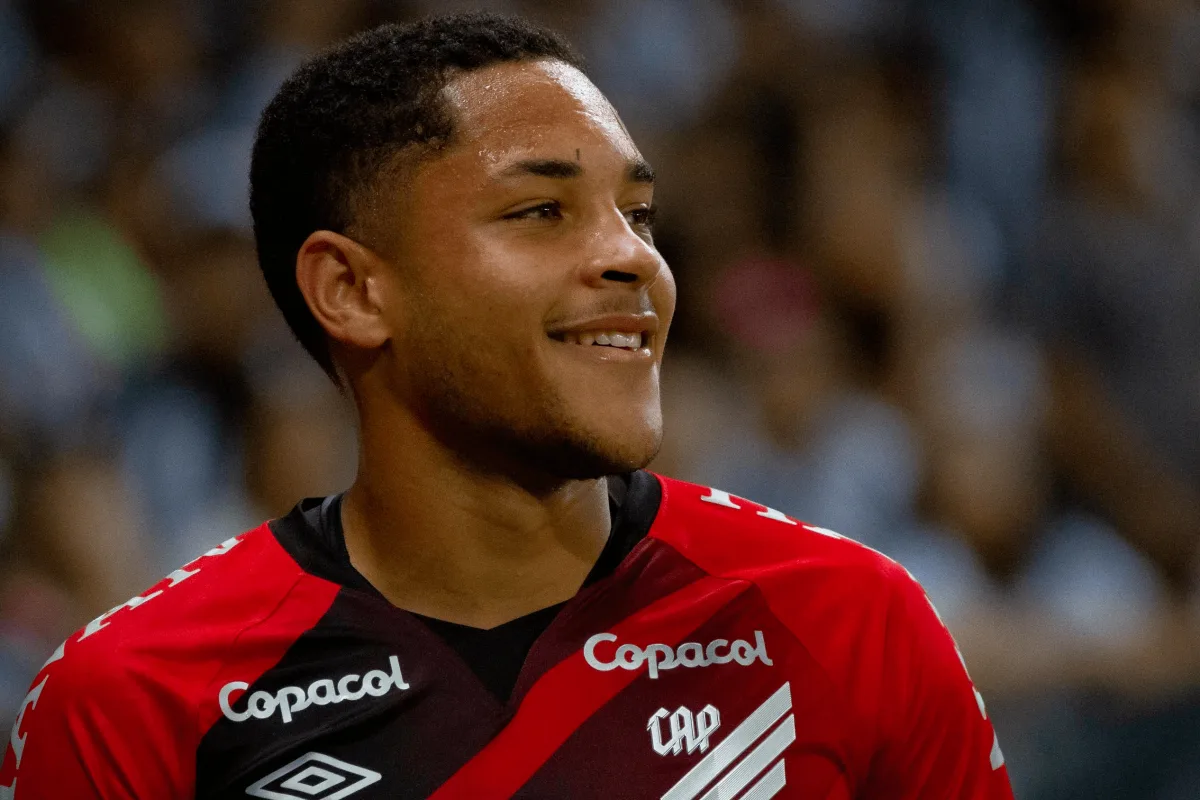 Brazilian forward Vitor Roque set to join Barcelona in January