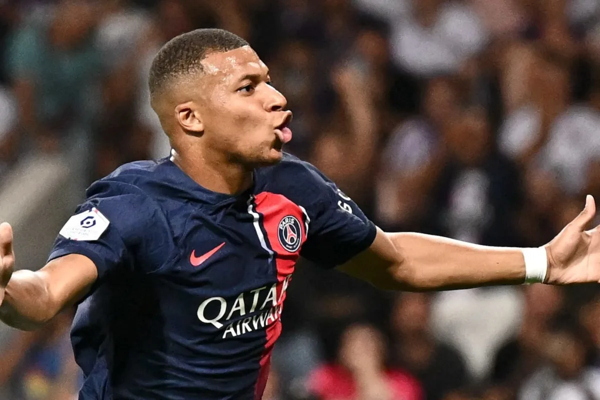 PSG revealed new 2023/24 away kit featuring Kylian Mbappe and Neymar