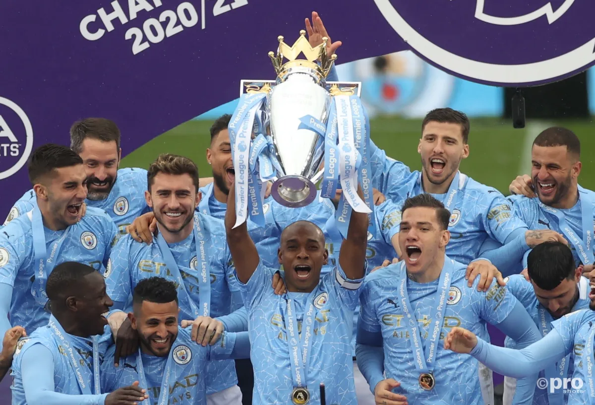 Manchester City lift Premier League trophy 2020/21